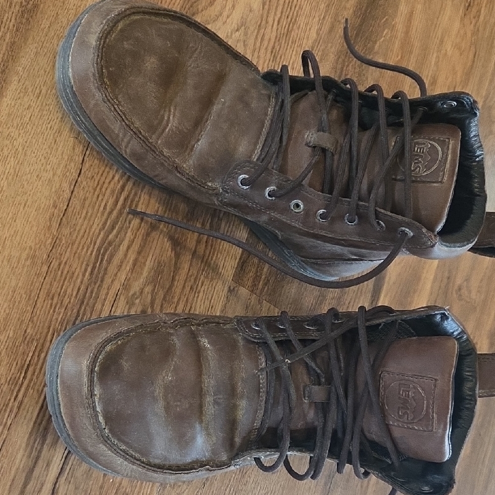 Men's Brown Leather Lace-Up Boots
